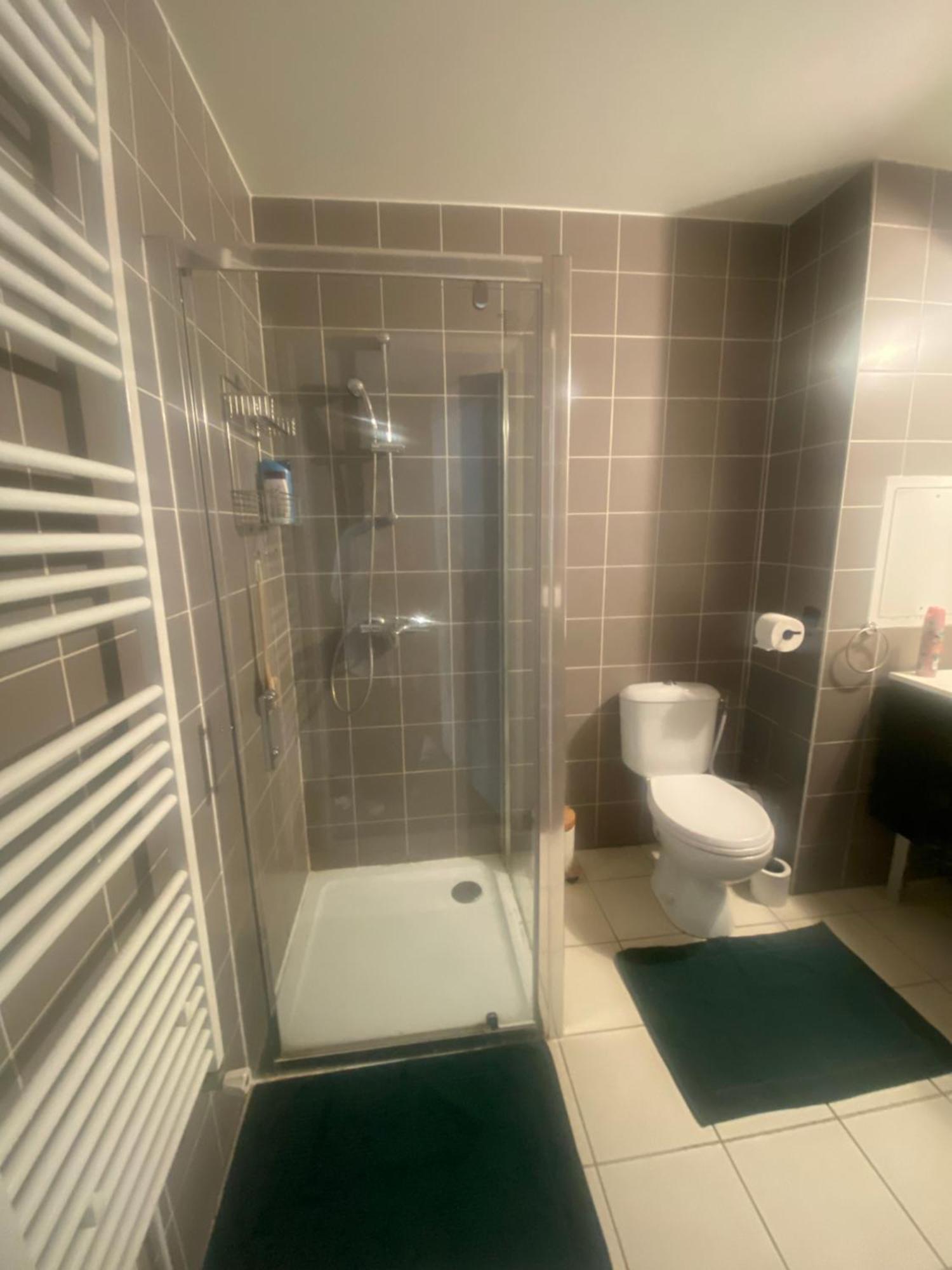Chambre Privee Sdb Kitchenette Proche De Paris Saint-Ouen  Zewnętrze zdjęcie